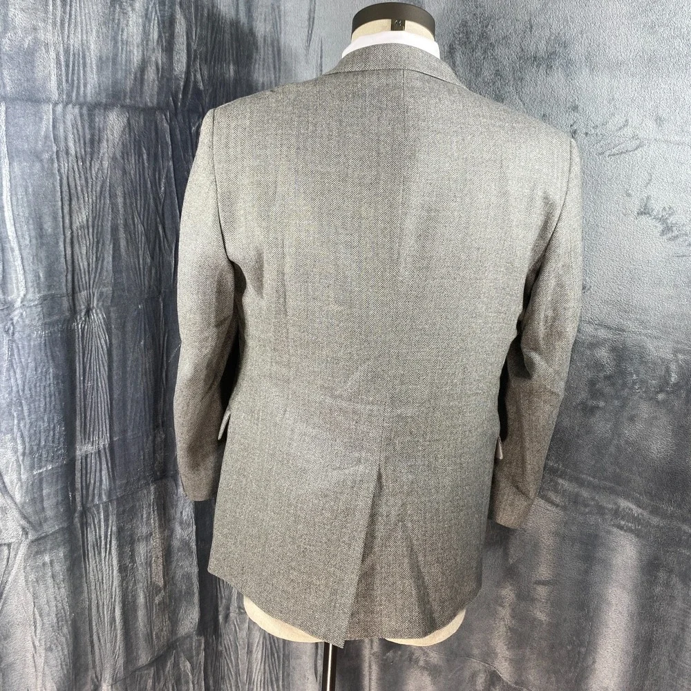 Jos A Bank Blazer Jacket Mens 43R Gray Herringbone 100% Wool Suit Sport Coat